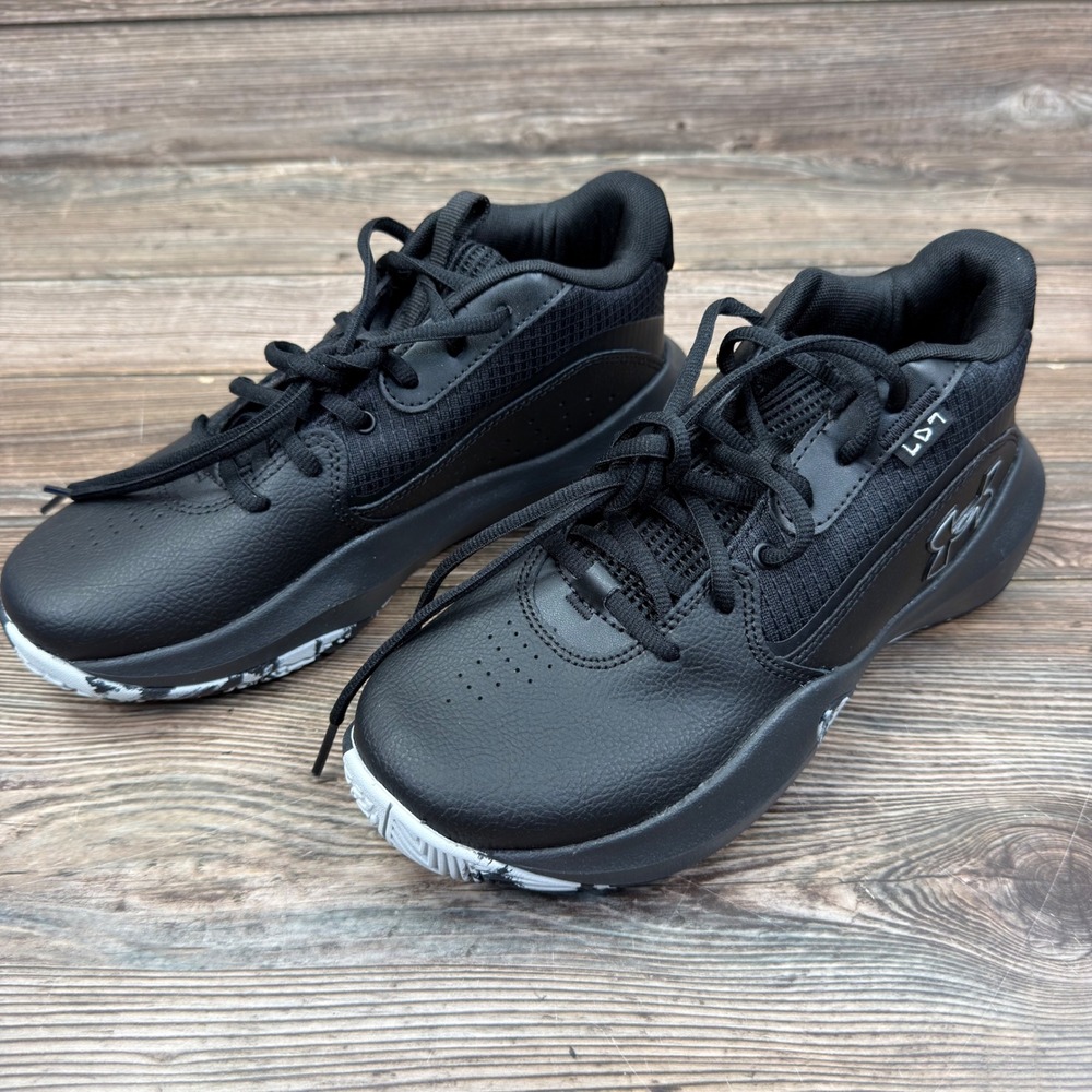 Under Armour Mens 7.5 Lockdown 7 Basketball Shoes Black White 3028512-003